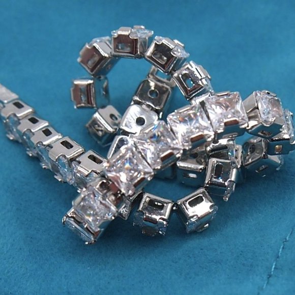 Elegant 7 Inches Princess Cut Diamond Tennis Bracelet Solid Sterling Silver - Picture 7 of 9